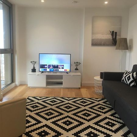 Luxurious Serviced Apartment In Croydon Eksteriør bilde