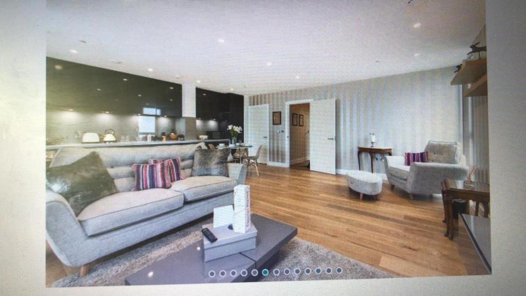 Luxurious Serviced Apartment In Croydon Eksteriør bilde