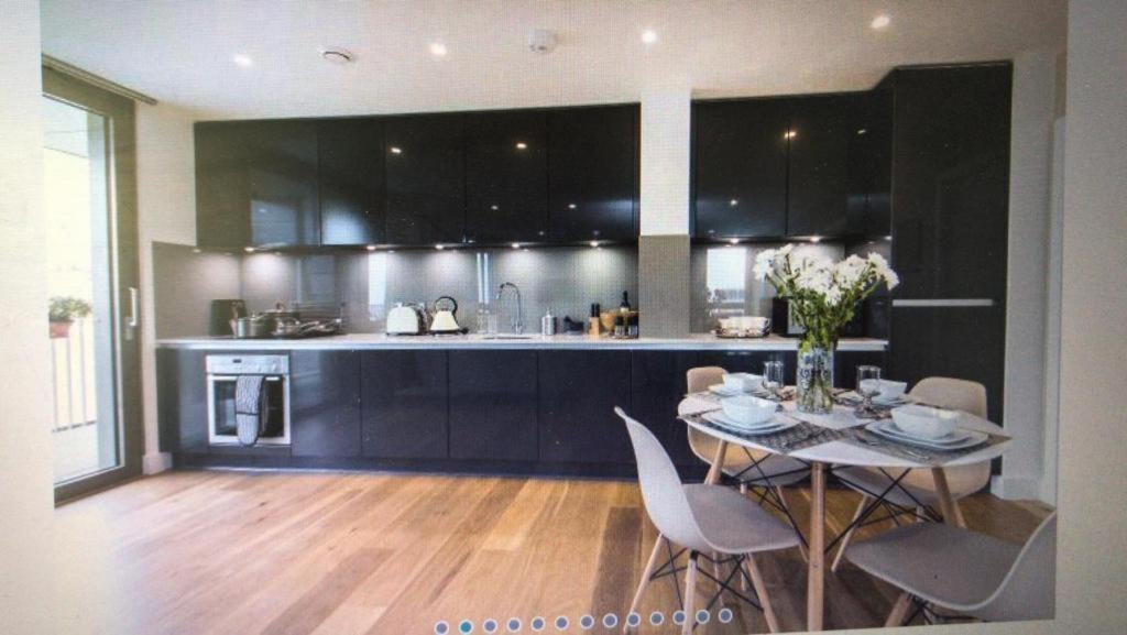 Luxurious Serviced Apartment In Croydon Eksteriør bilde