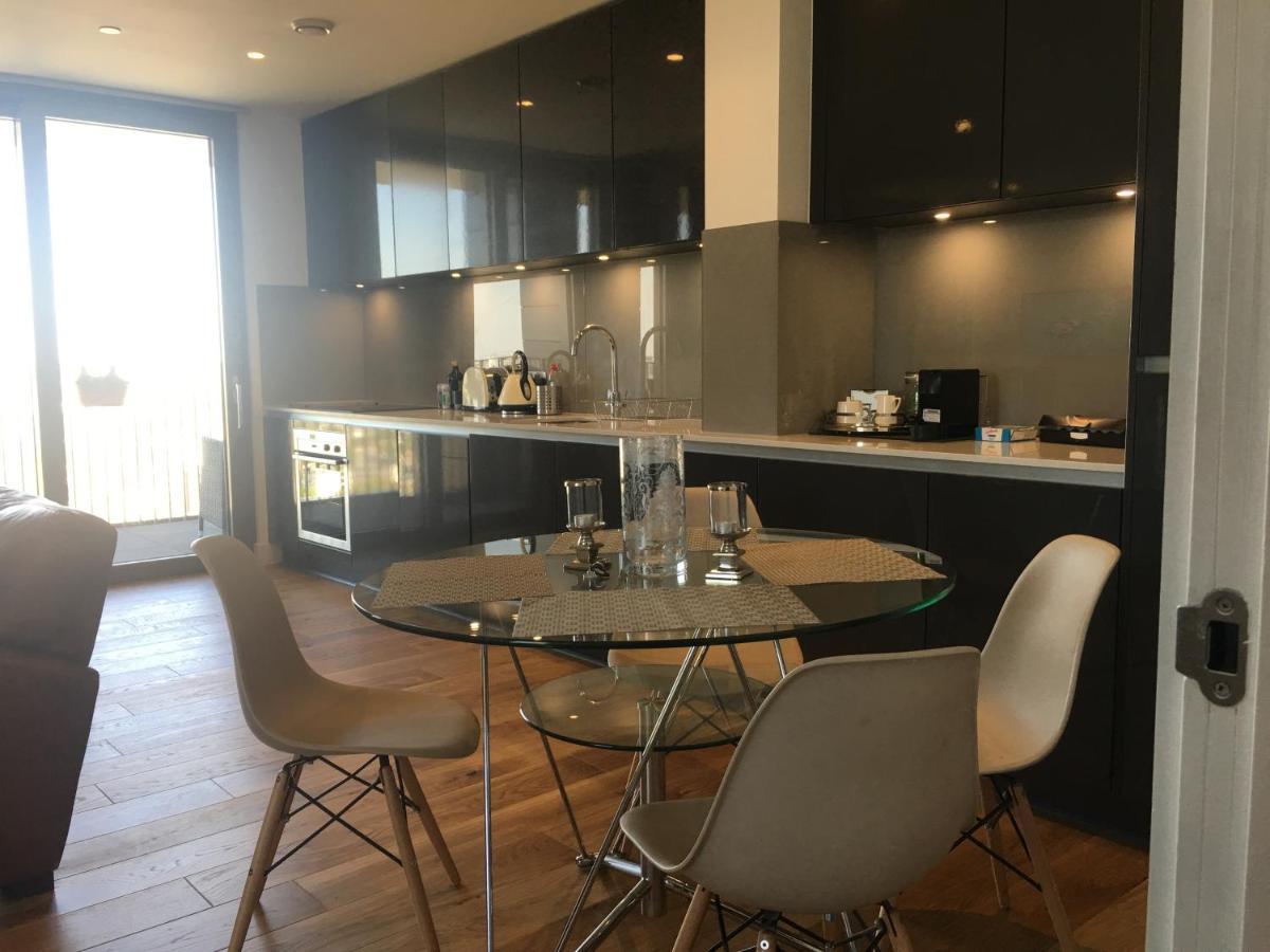 Luxurious Serviced Apartment In Croydon Eksteriør bilde